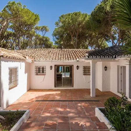 Tas Chill - Puente Front Apartment Marbella