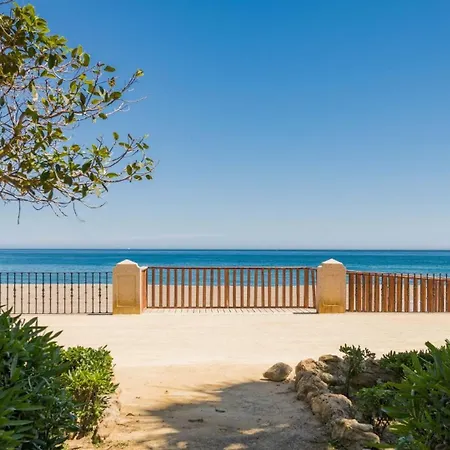 Tas Chill - Puente Front Apartment *